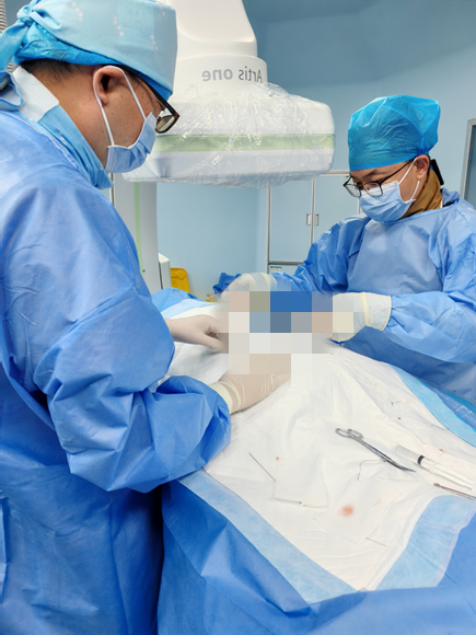 “缠腰蛇”剧痛难忍?看这家医院如何用“电脉冲”破解顽痛困局1 (2).png “缠腰蛇”剧痛难忍?看这家医院如何用“电脉冲”破解顽痛困局1 (2).png