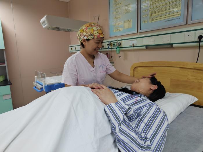 二十年接生两千婴 (1).jpg