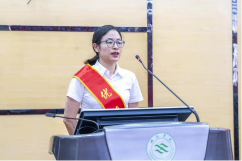 湘南学院附属医院(临床学院)举行庆祝第41个教师节暨优秀教师表彰大会495.png 湘南学院附属医院(临床学院)举行庆祝第41个教师节暨优秀教师表彰大会495.png