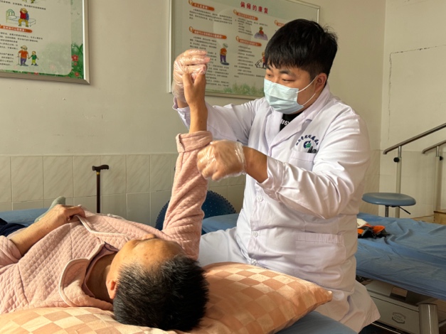 image001.jpg image001.jpg