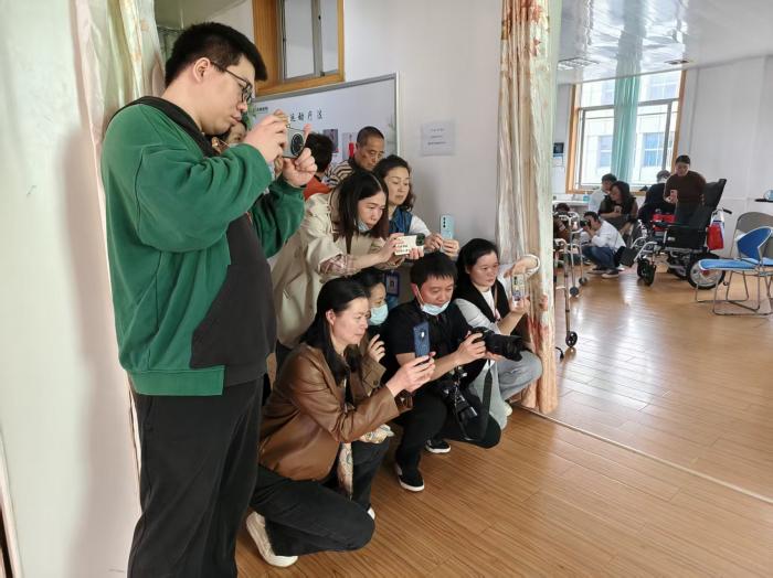 湘南学院附属医院携手省摄协卫健分会开展摄影采风活动1 (5).jpg