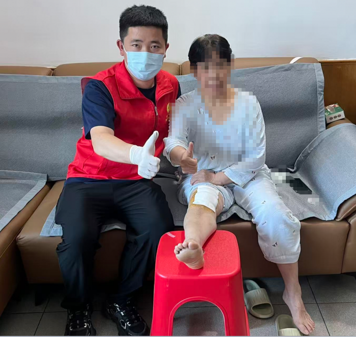 “互联网+护理服务”把专业护理送到家，温暖患者心1.jpg
