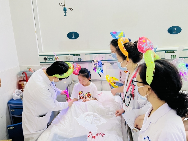 你的童心 我来守护